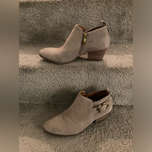 NWOB FRANCO SARTO  Suede Booties - Picture 5 of 12